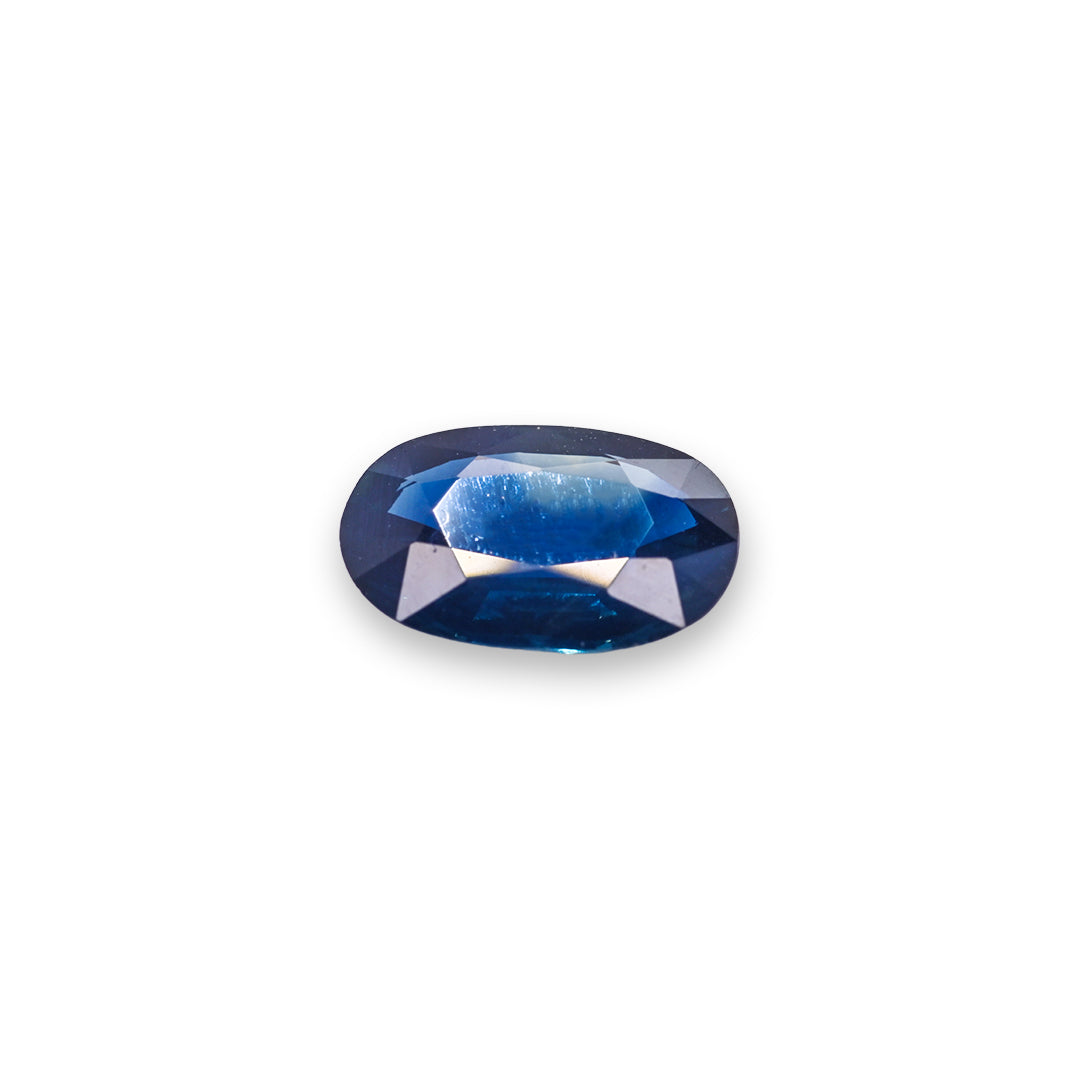 Royal Blue Sapphire - 1.07 ct, Oval Faceted Cut