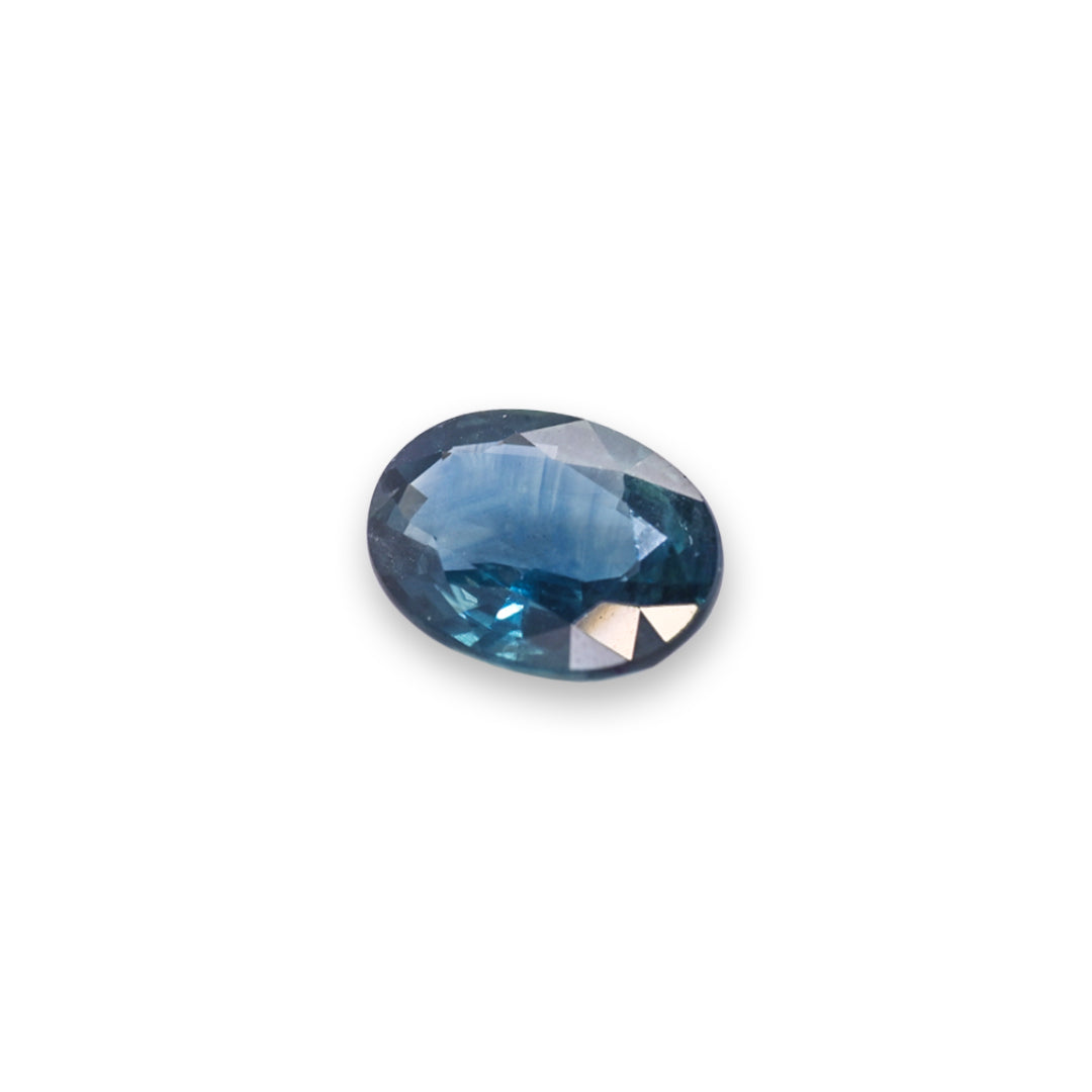 Blue Sapphire from Sri Lanka - 1.34 ct, Oval Faceted Cut