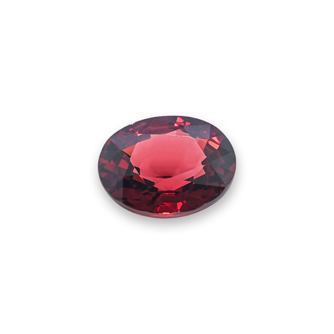 Red Almandine Oval Garnet - 5.15 ct